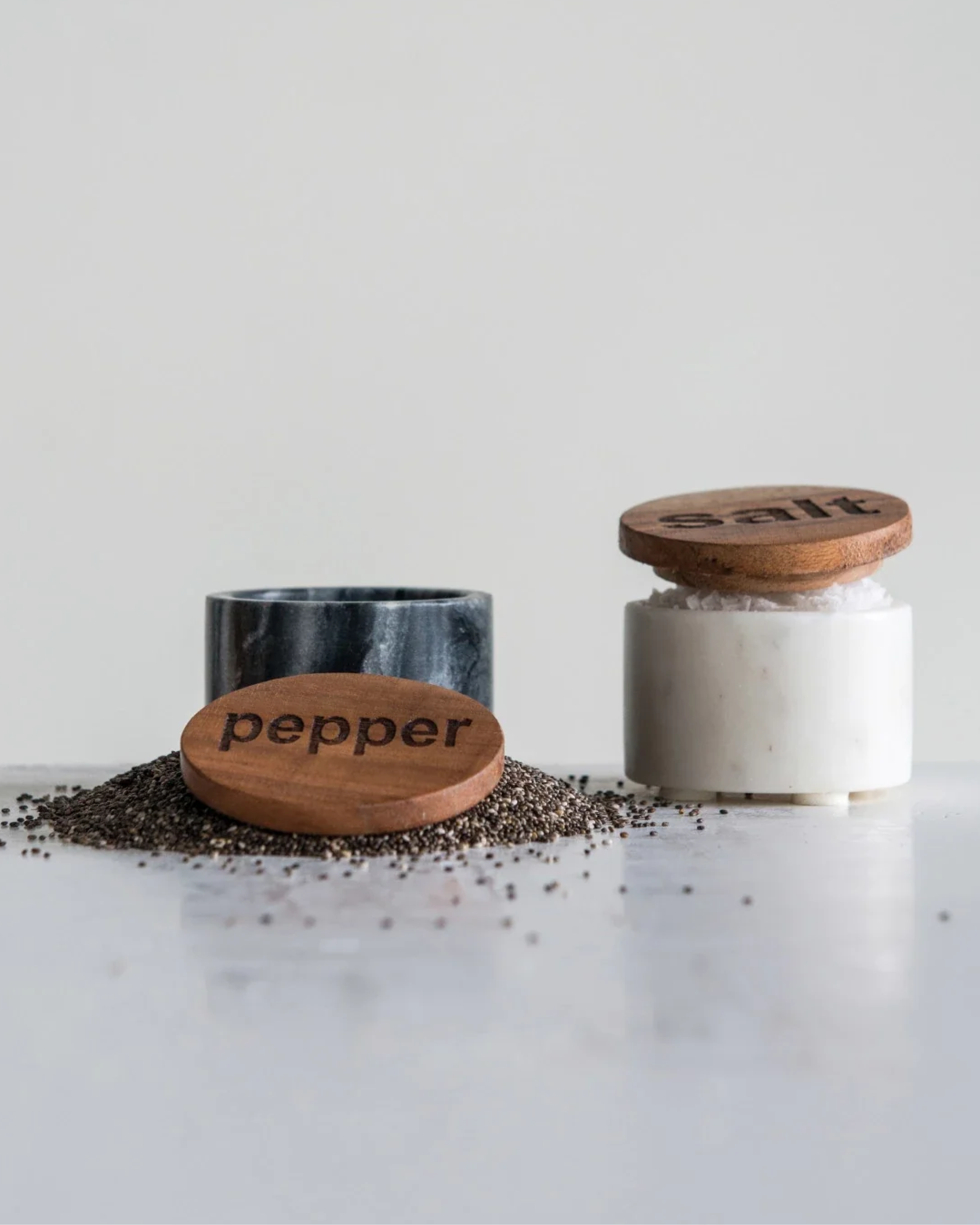 SET Marble Salt and Pepper