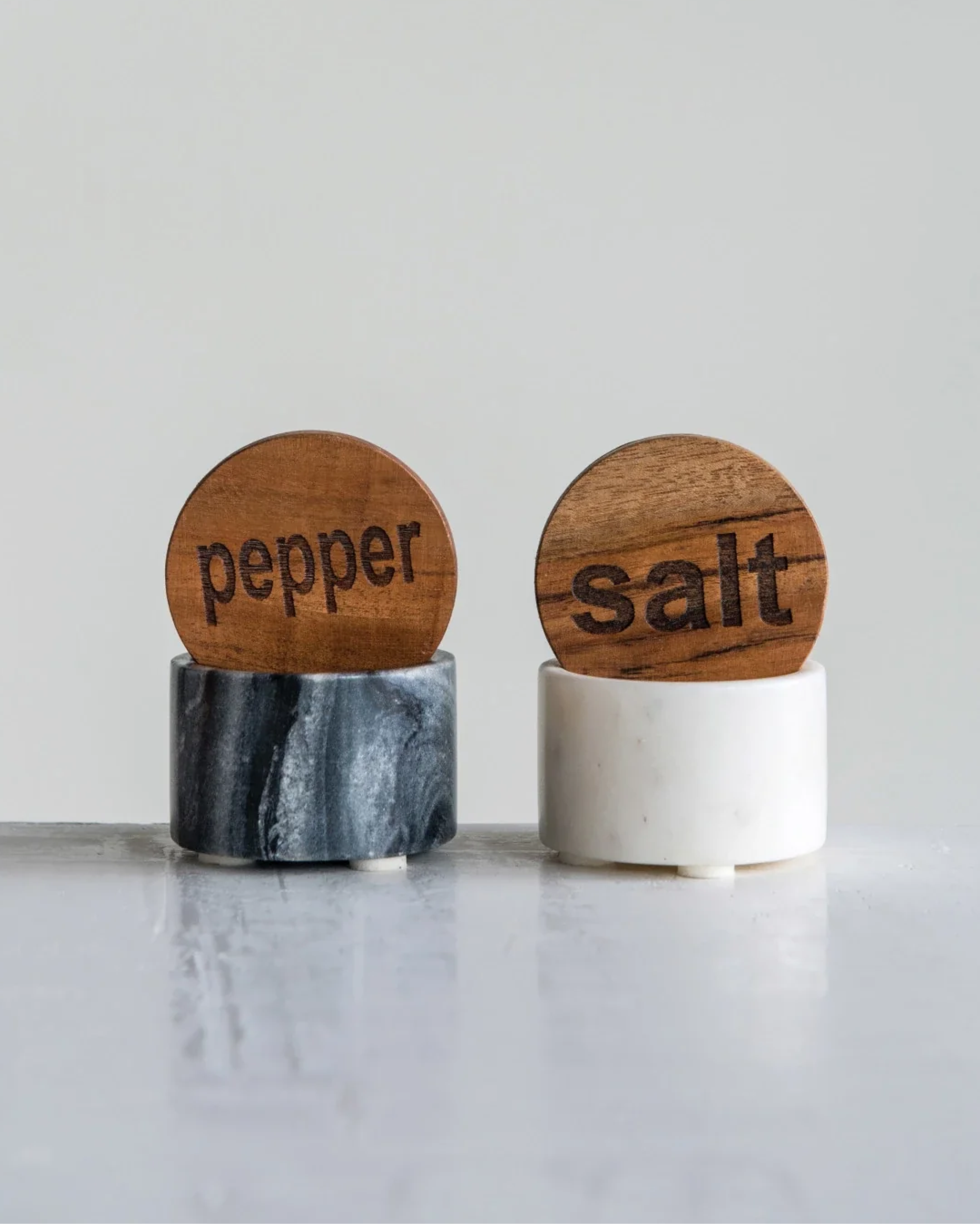 SET Marble Salt and Pepper