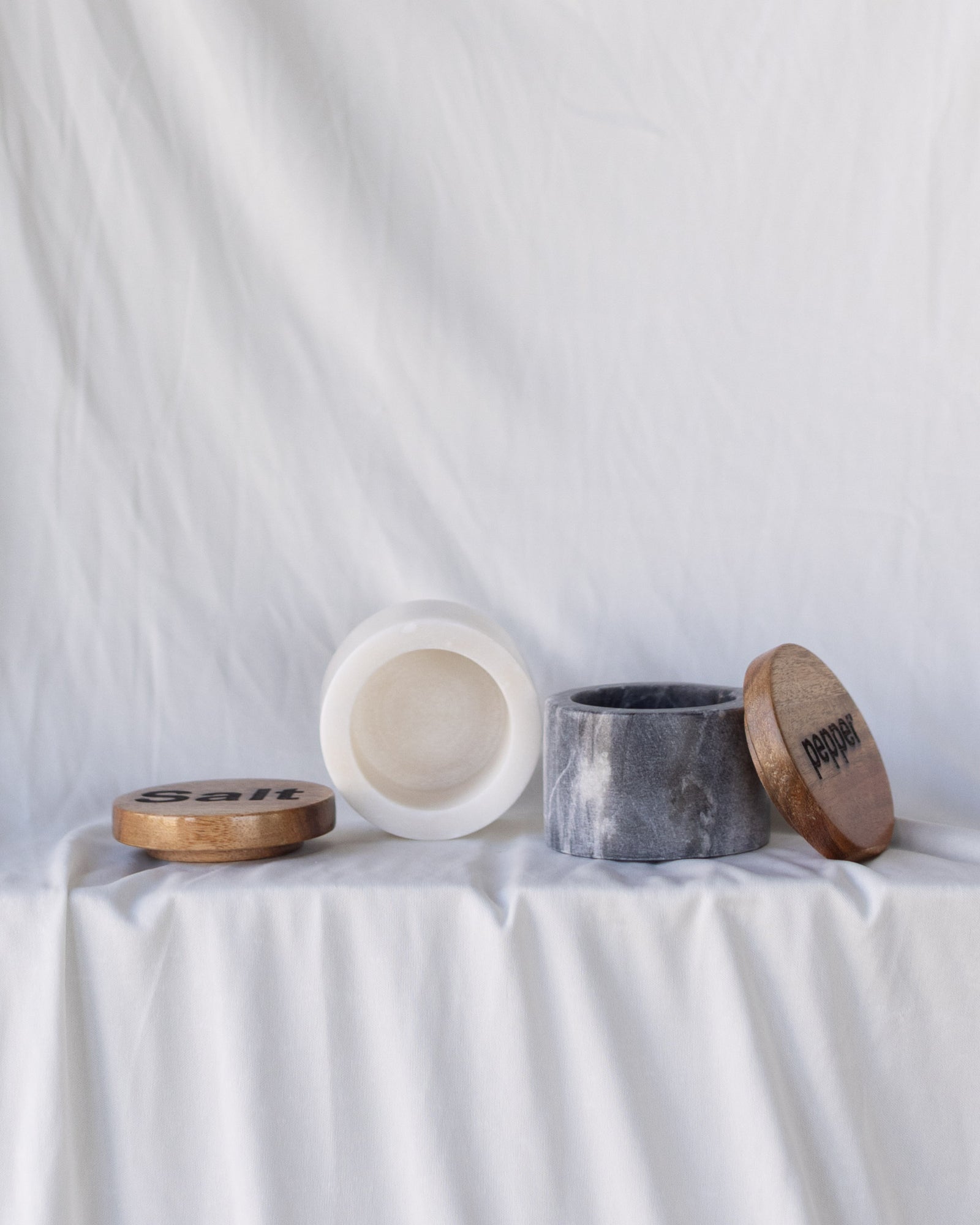 SET Marble Salt and Pepper