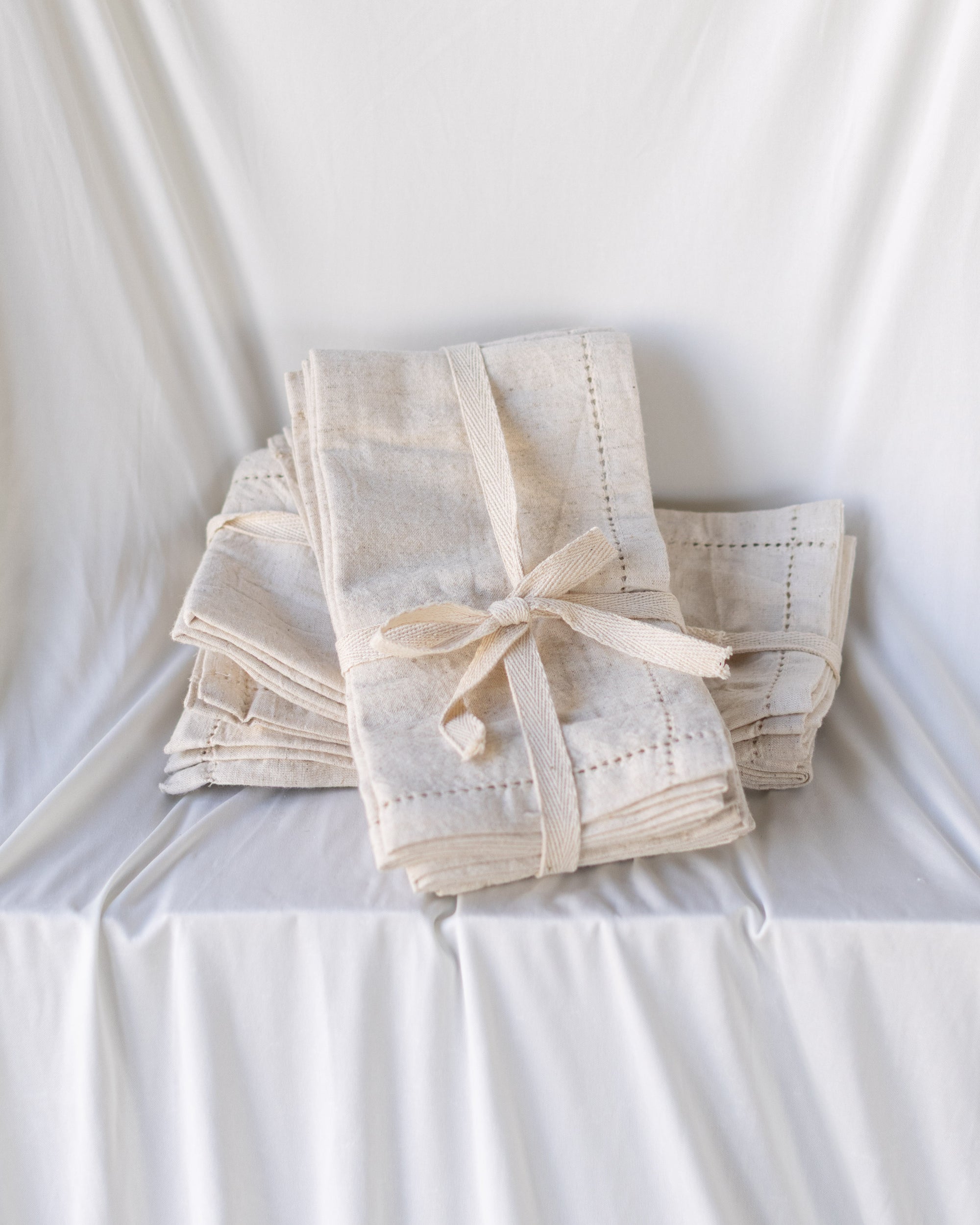 Cotton &amp; Linen Napkins with Border Stitch
