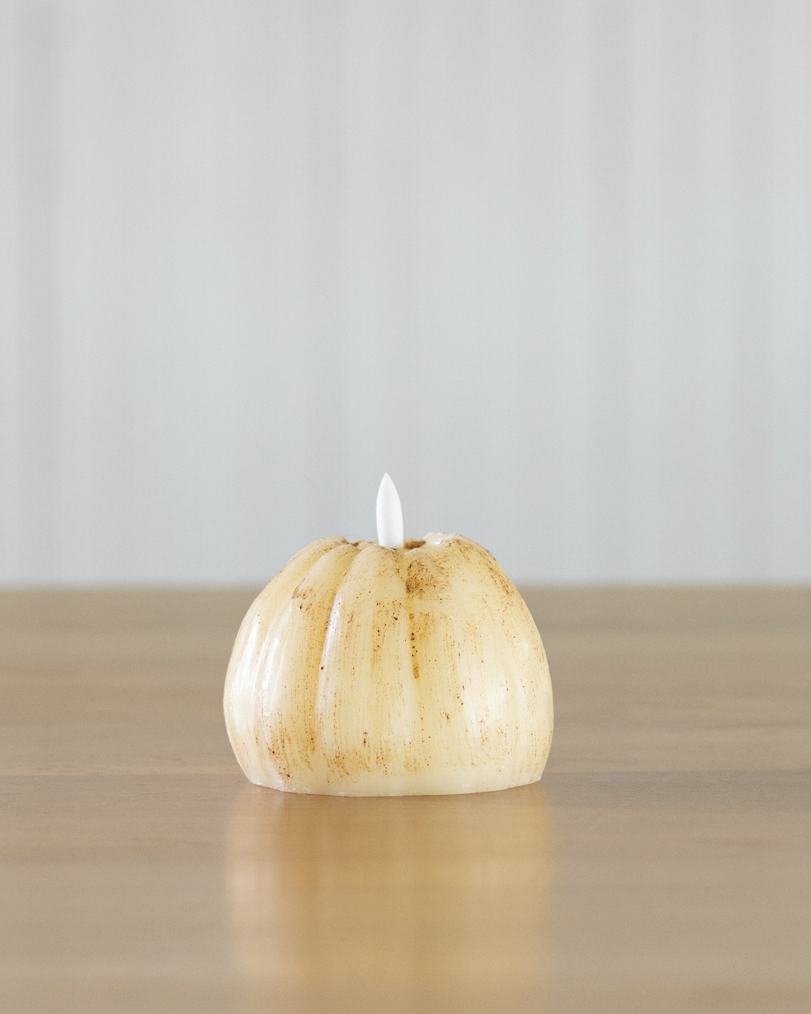 Cream 3D Flame Pumpkin Candle