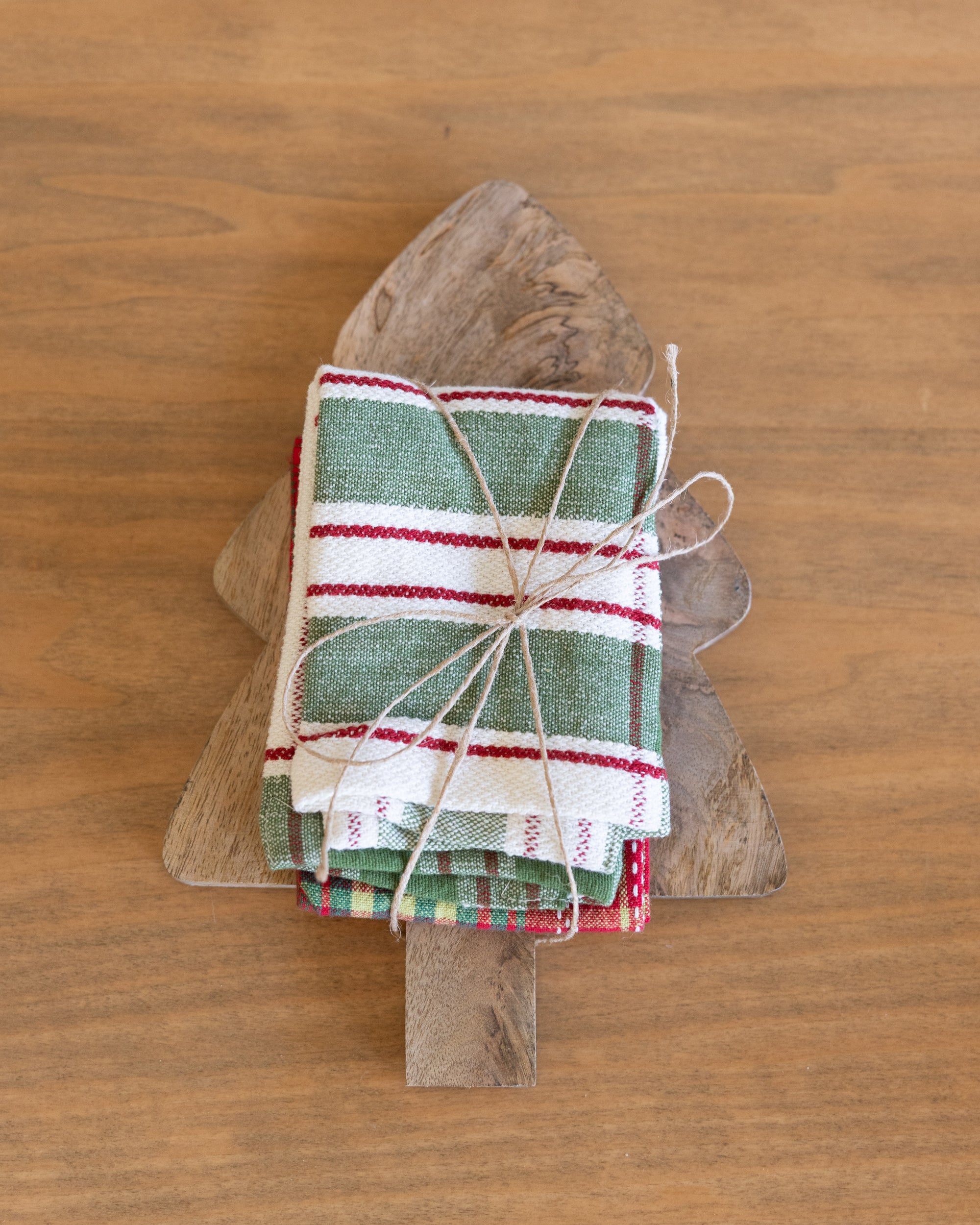 Woven Dish Cloths &amp; Tree Shaped Board, Set of 4 Tied with Jute